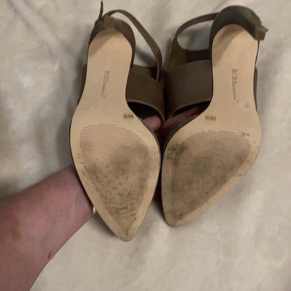 BCBG heels pointy closed toe snake embossed Leather Chase brown color size  8 - Picture 7 of 12